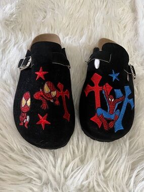 Men's Spider Man Black Suede Slip-On Clogs with Red & Blue Spider Embroidery